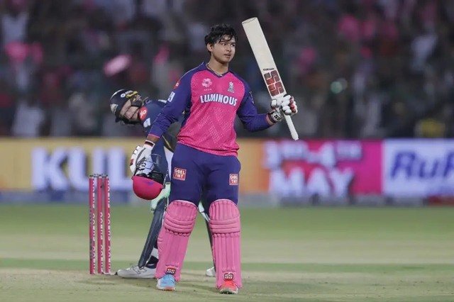 RR Beats GT by 8 Wickets